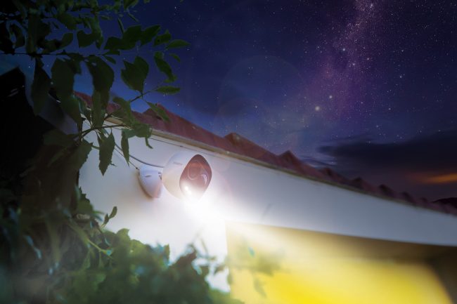 App Cam XLIGHT overlooking house